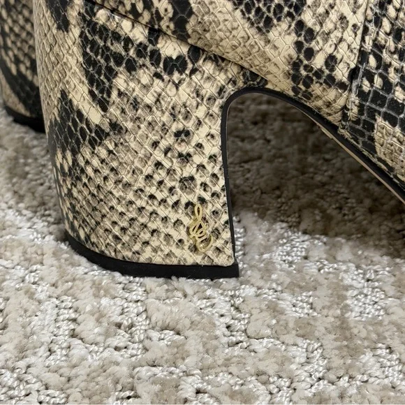 Sam Edelman Snakeskin Block Heel Ankle Boots 9.5 Pointed Toe Chic Fall - Picture 7 of 10